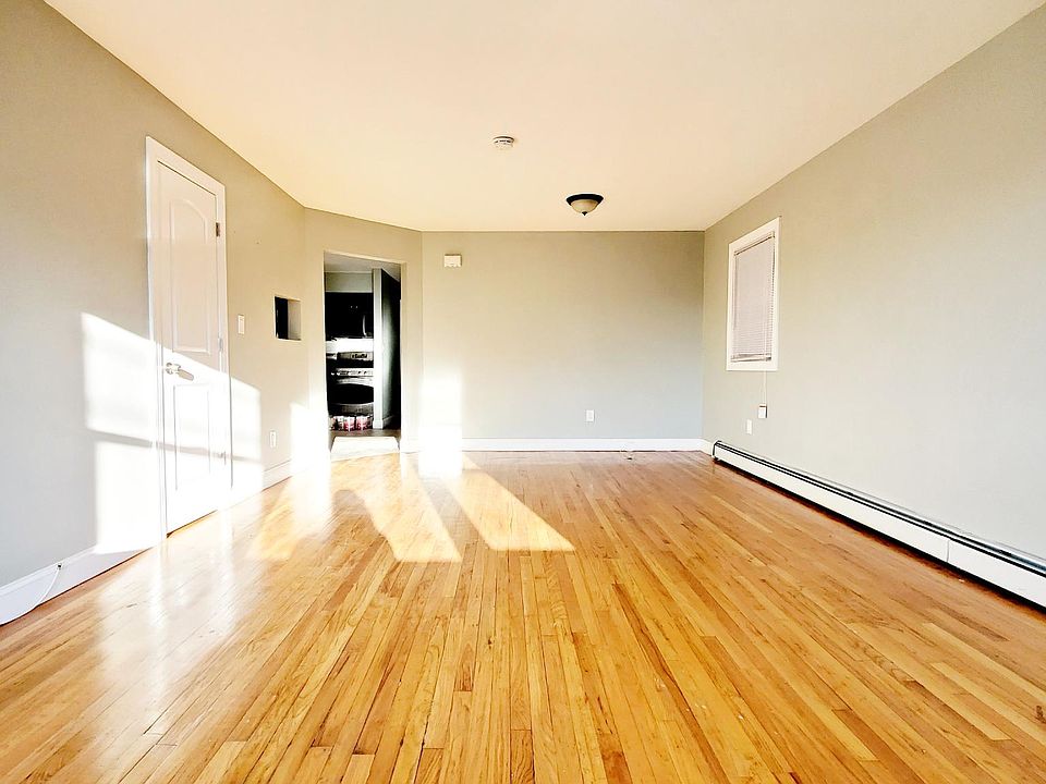 2nd image of 224 Seaview Ave #2-E