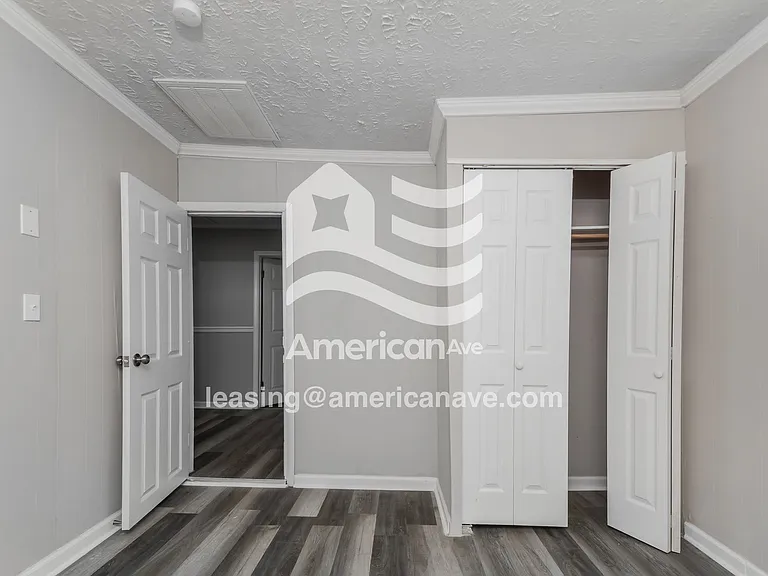 1676915_012_bedroom_13788647.jpg