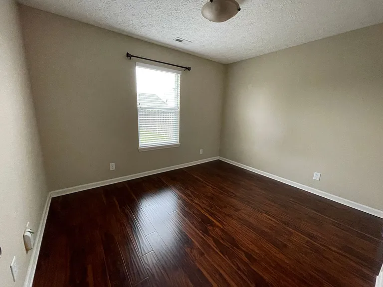 2412 Fleming Dr — Photo 13