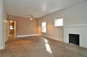 5th image of 817 W 39th Ter