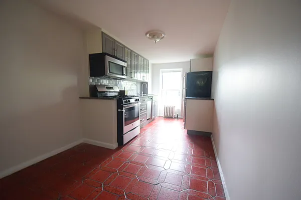 Rented by Douglas Elliman | media 4