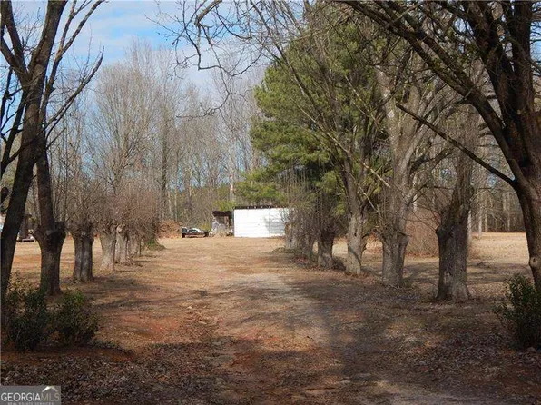 200 Pleasant Dr, Martin, GA 30557