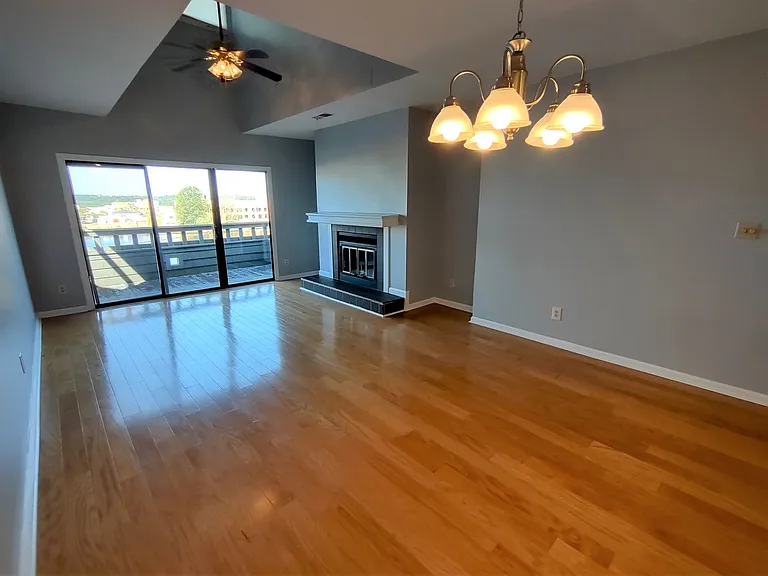 9041 J M Keynes Dr #9 — Photo 9