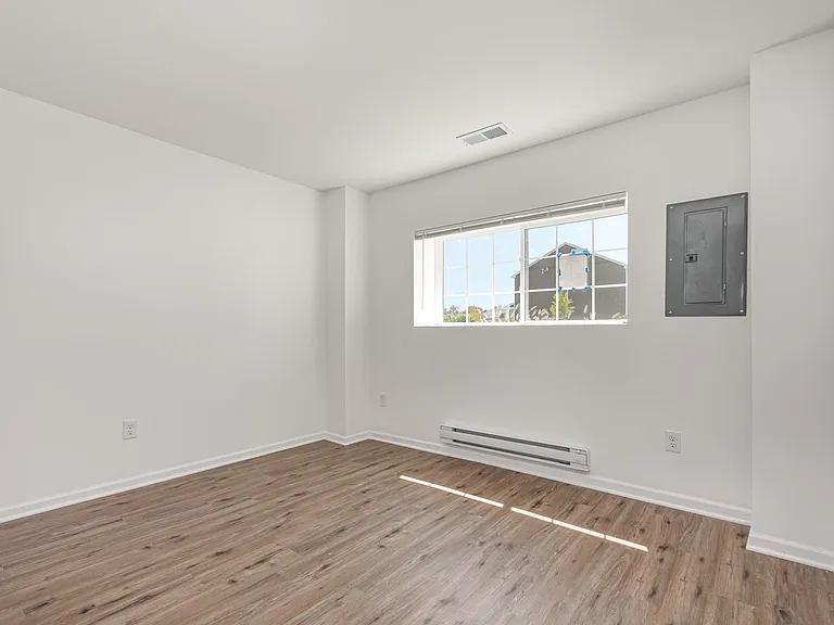 2131 Sassafras Way #C — Photo 10