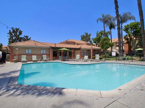 200 S Linden Ave, Rialto, CA