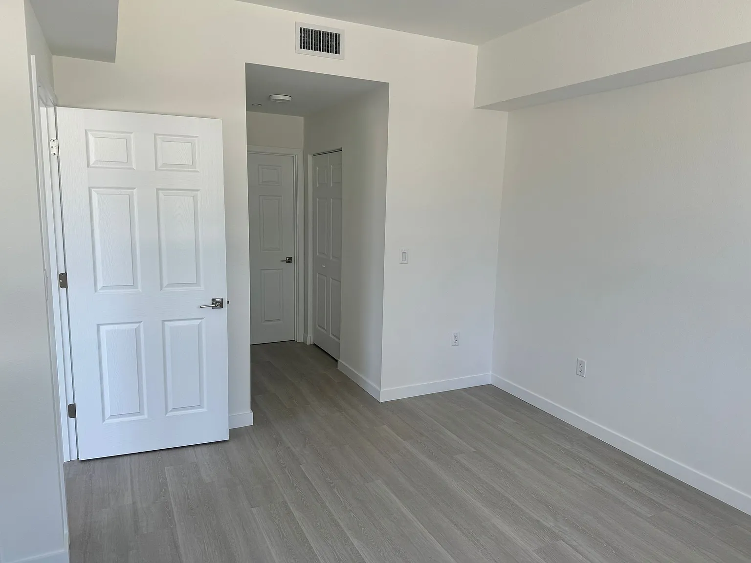 1 bed, 675 sqft, $1,750 — Photo 3