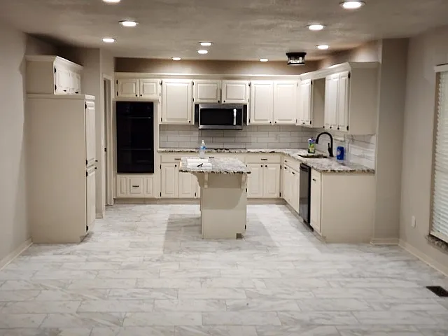 156 E Parkland Dr — Photo 8