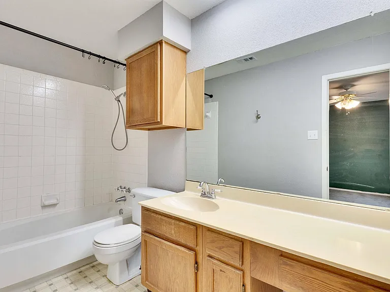 9706 Moorberry St — Photo 12
