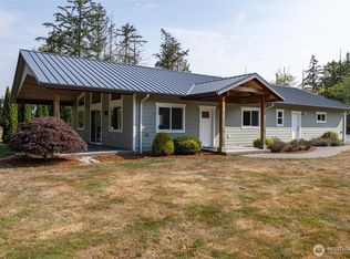 13812 Marihugh Rd, Mount Vernon, WA 98273