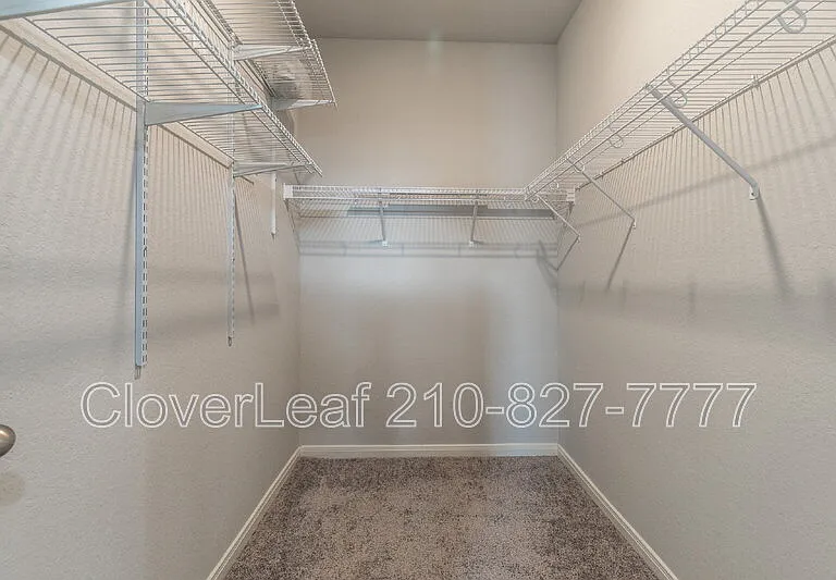 524 Willow Valley St — Photo 15