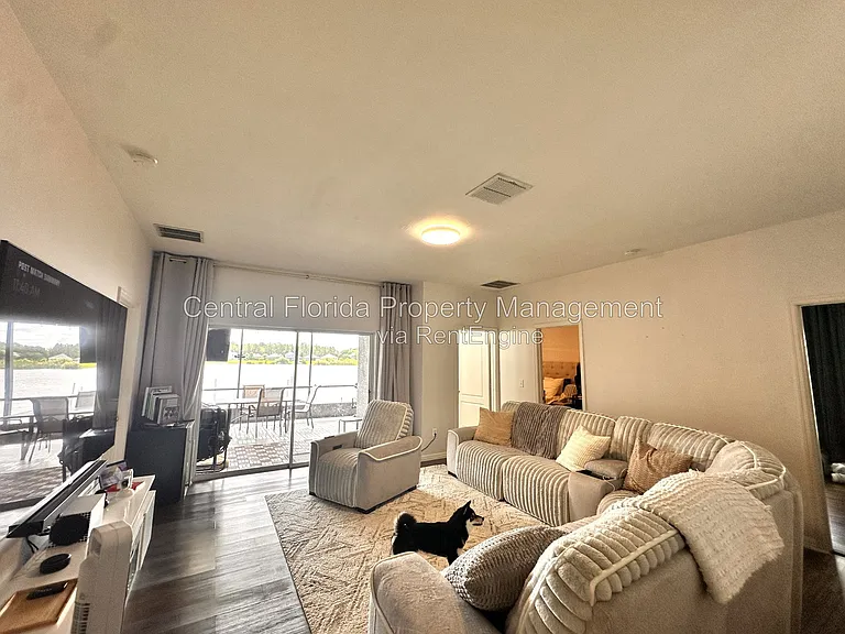 4226 Waterside Pointe Cir — Photo 6