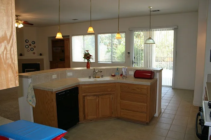 11917 Roaring River Ave — Photo 6