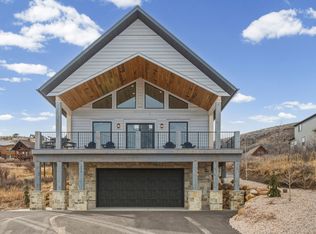 776 W Snowberry Ct, Garden City, UT 84028