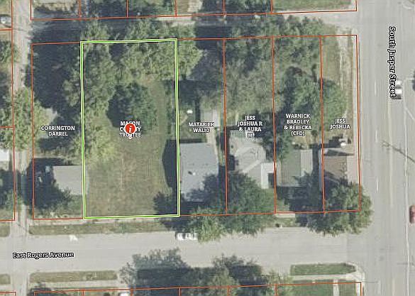 2nd image of 1138 E Rogers Ave