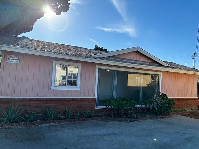 1st image of 7414 Laura St