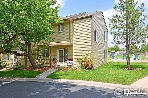 3465 Lochwood Dr #J39 — Photo 1