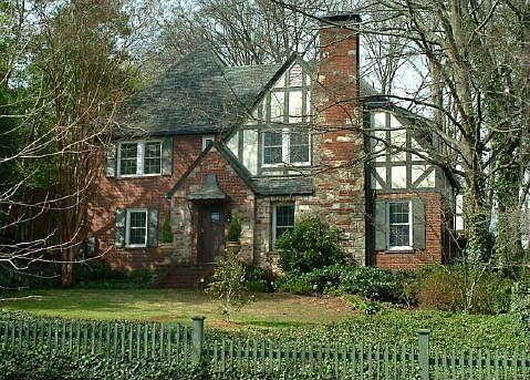 100 Palisades from Street