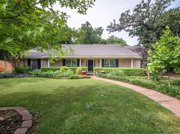 1812 Wellington Ct, Arlington, TX 76013