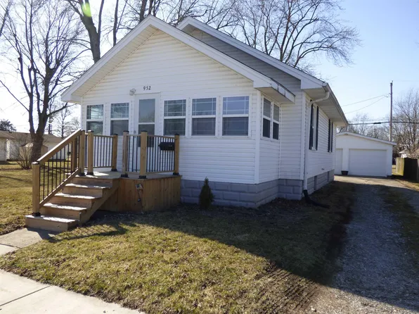 952 Myrtle Ave, Frankfort, IN 46041