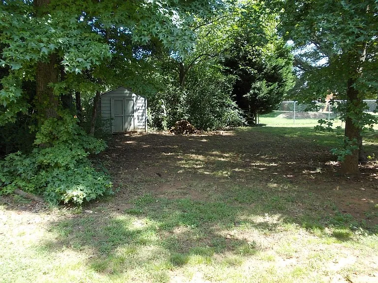 3122 Periwinkle Ct — Photo 27