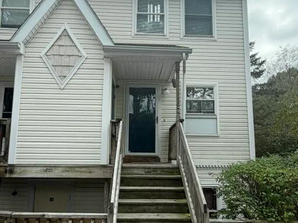 110 Parish Park Unit 15, East Stroudsburg, PA 18301