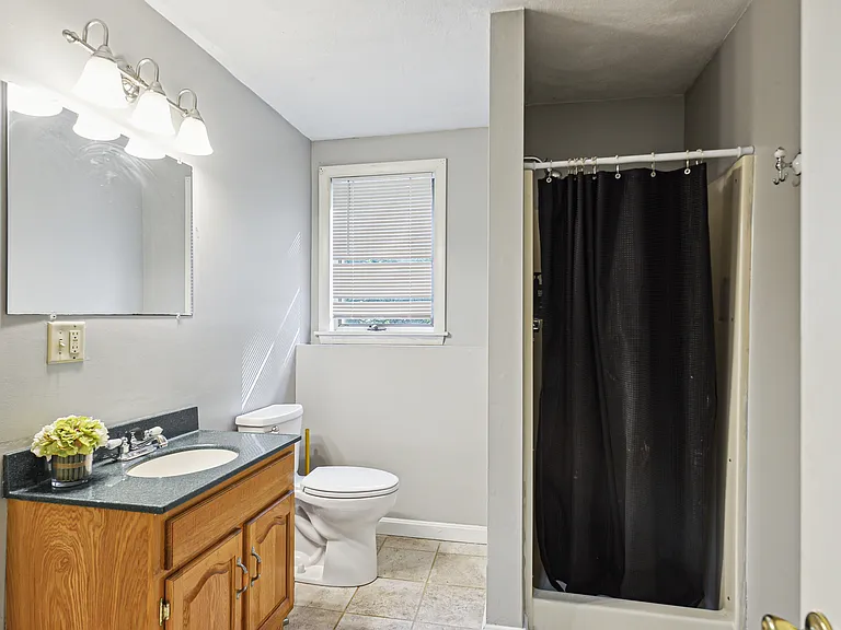17 Clara Ln #B — Photo 7