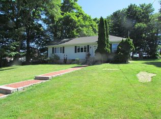 3610 Gomer St, Yorktown Heights, NY 10598