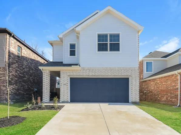 1305 Ester Ln, Ennis, TX