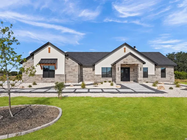 344 Buckskin Trail, Bandera, TX 78003