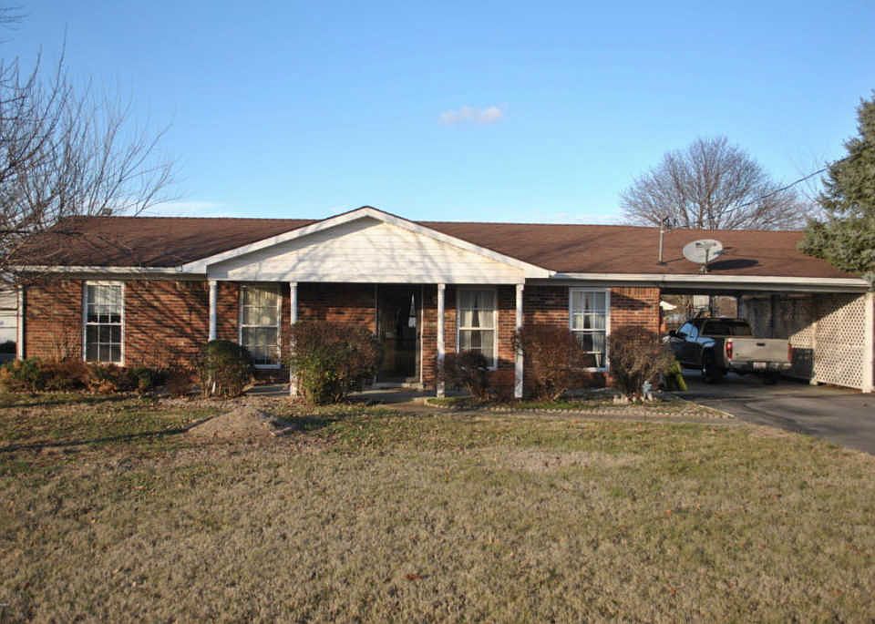 1st image of 3327 Acacia Ave