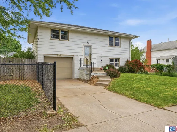 851 W Rose St, Lincoln, NE 68522