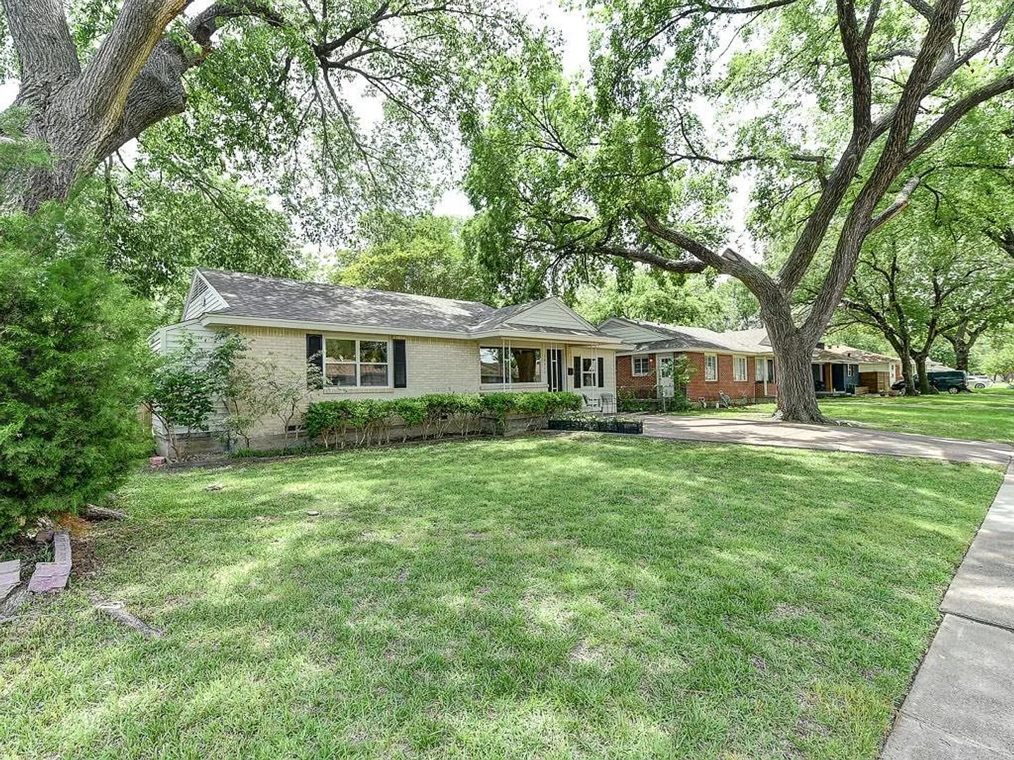 10312 Sylvia Dr. — Photo 2