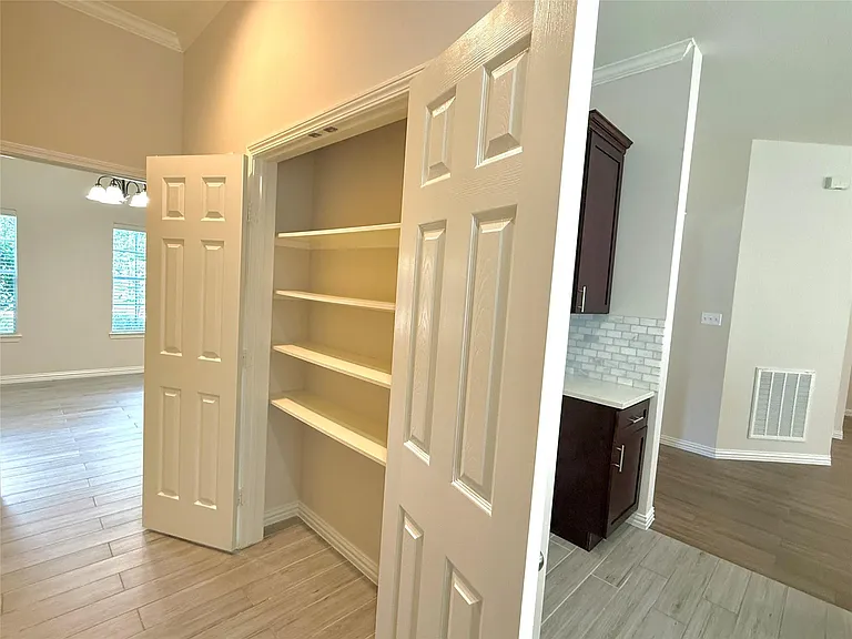 5222 Hanneck Valley Ln — Photo 13