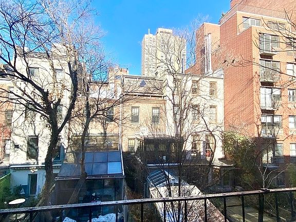 4th image of 429 E 83rd St APT 3B