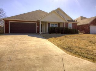 19902 E 45th St S, Broken Arrow, OK 74014