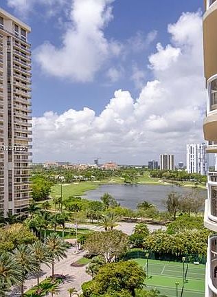 5th image of 20191 E Country Club Dr APT 1109