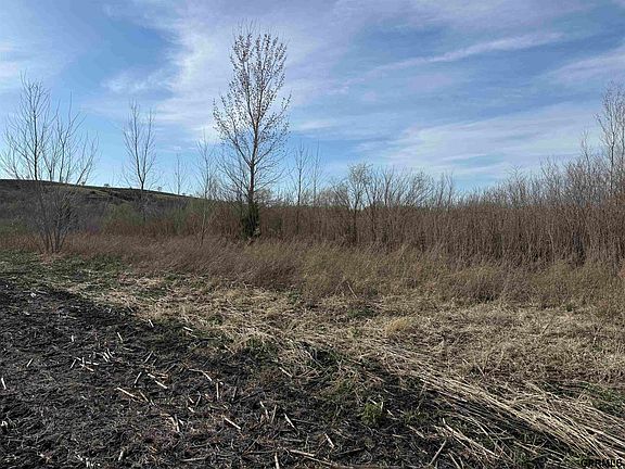 3rd image of 150I County Rd E