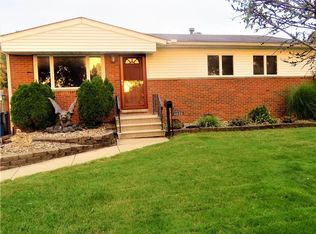 4621 Palm Ave, Lorain, OH 44055