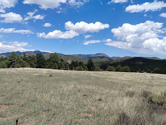 2nd image of 860 Prairie Dog Rd