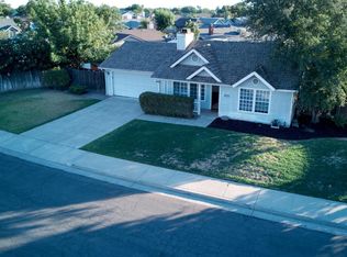 823 Tony Dr, Hanford, CA 93230