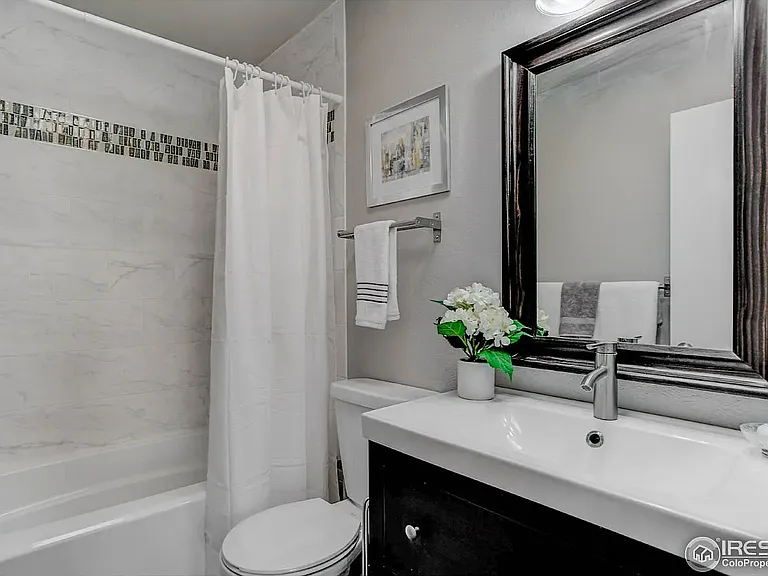 2978 Shady Holw W — Photo 14