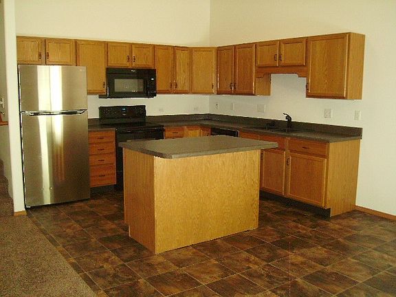 kitchen/open floor plan