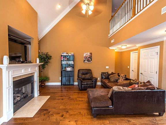 3rd image of 741 Mystic Brook Ct