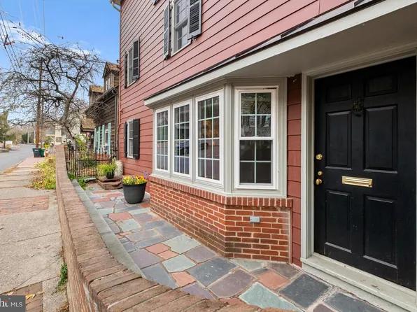 58 W Mechanic St, New Hope, PA 18938