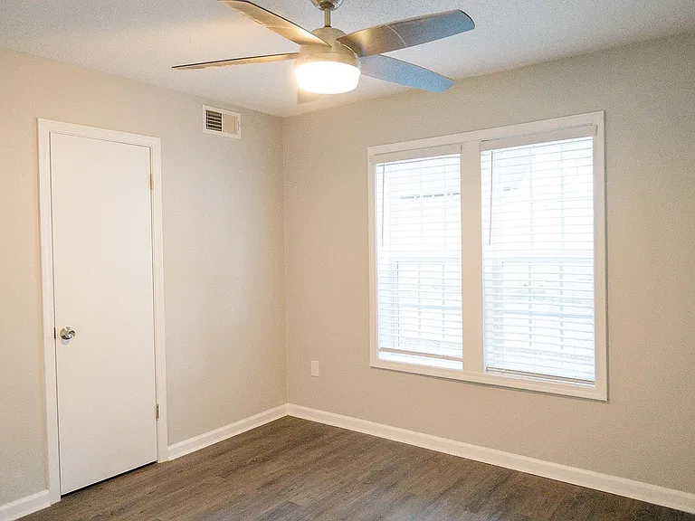 216 N Hollywood St #4 — Photo 10
