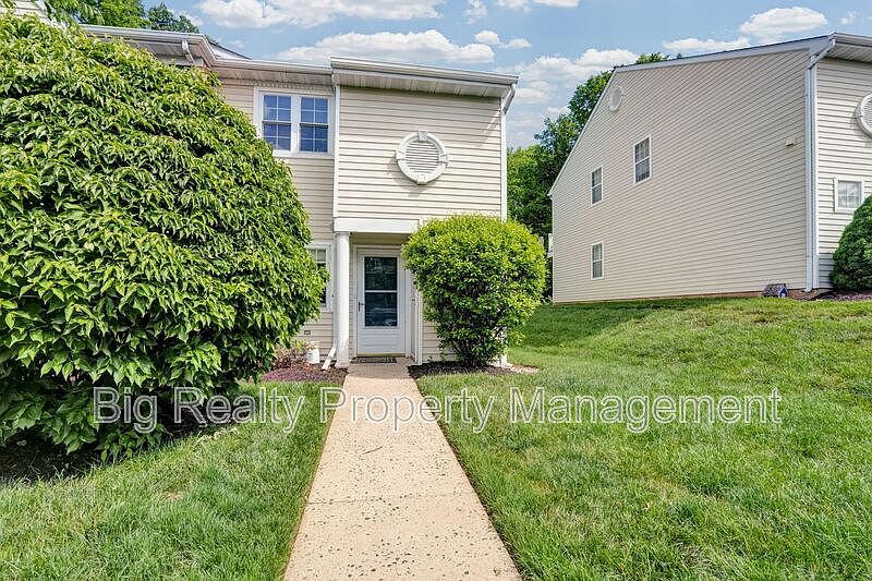1st image of 1732 Rosewood Ct
