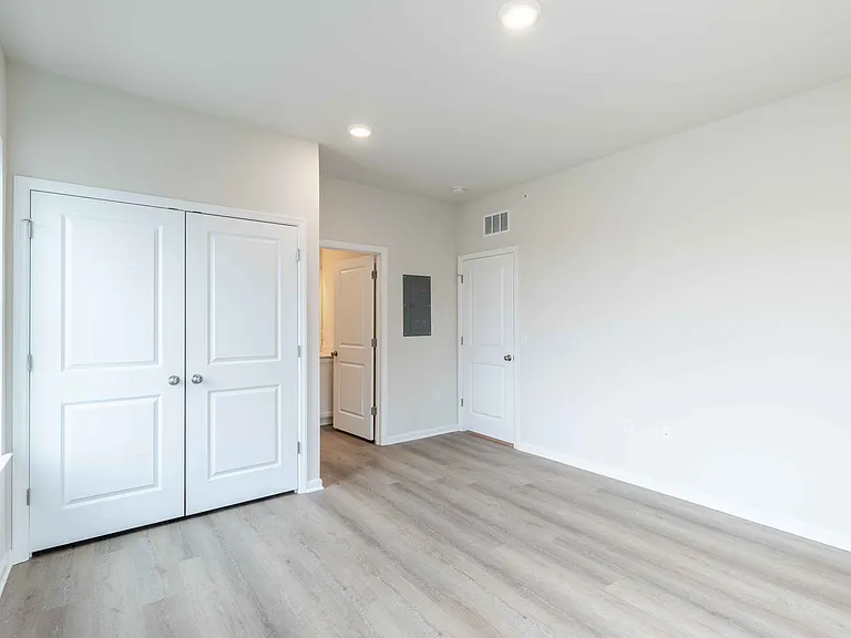 73 Wildflower Ln — Photo 8