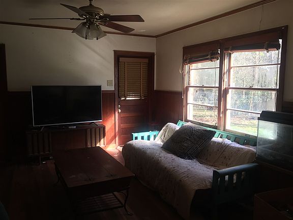 2nd image of 2900 Bel Air Dr