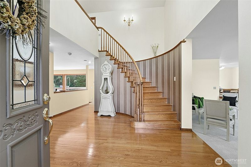 4th image of 209 SW 331st Place