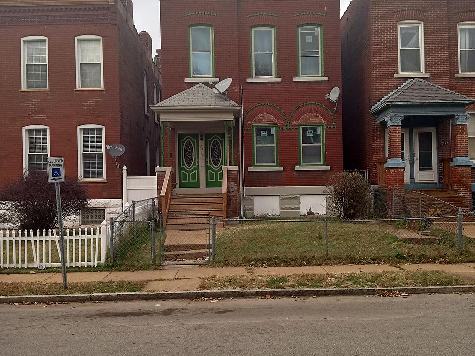 1st image of 2129 Adelaide Ave #1